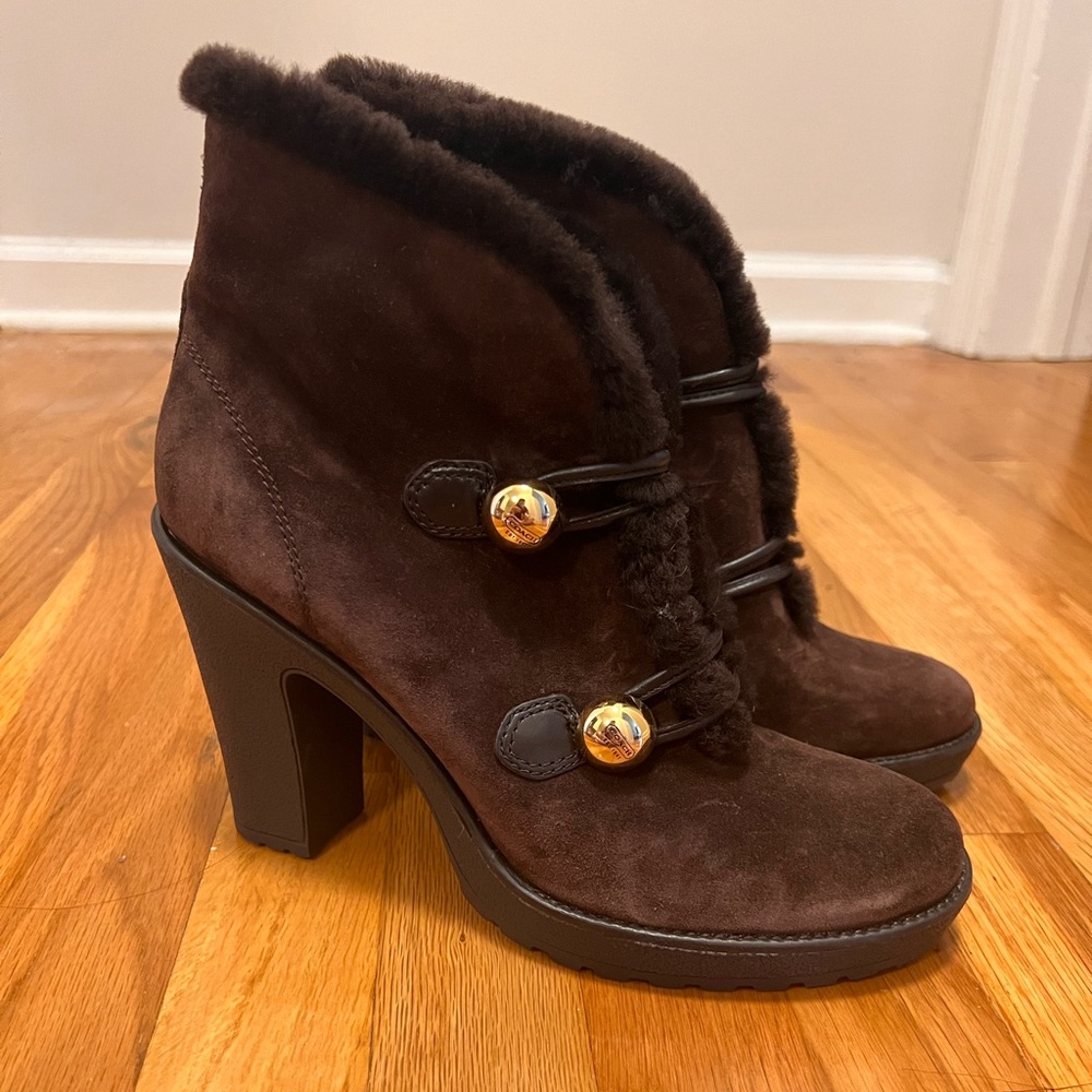 NWOT Coach Boots